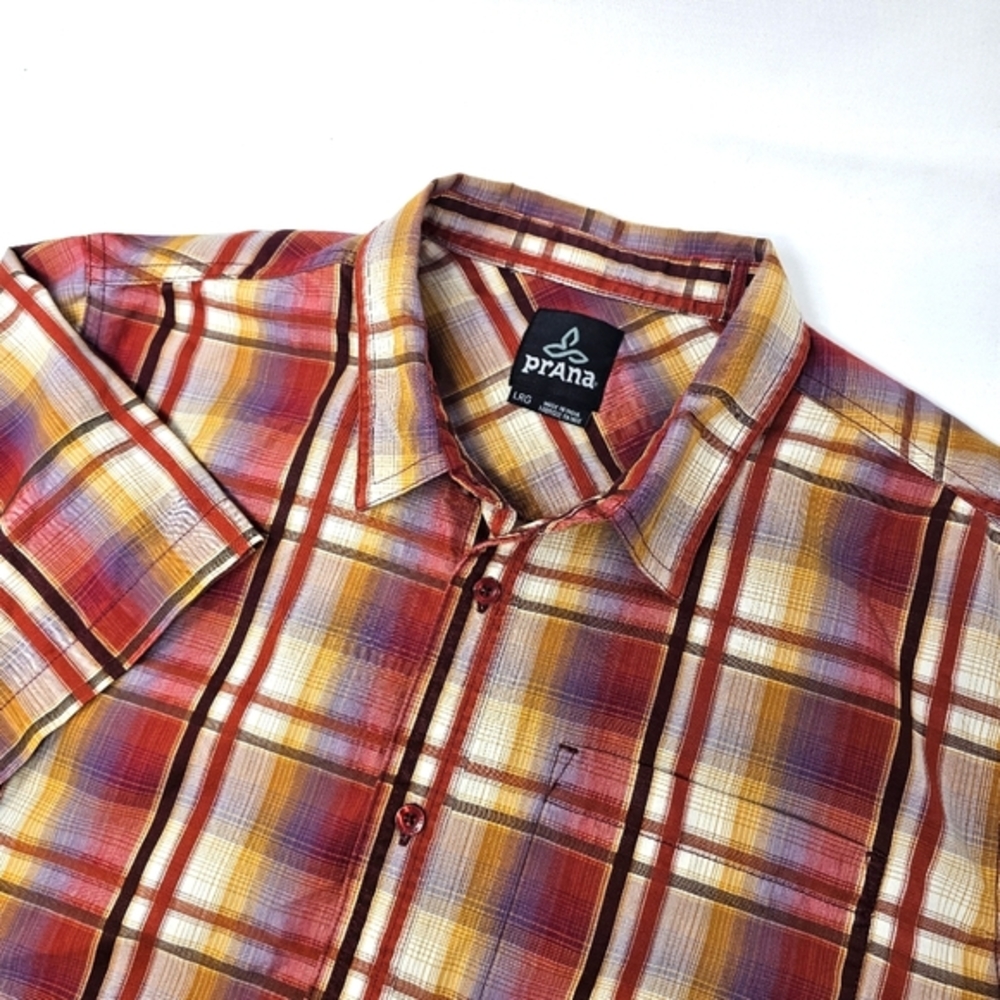 prAna Men's Size Large Plaid Button Up Short Sleeve Shirt Red Orange Multicolor.